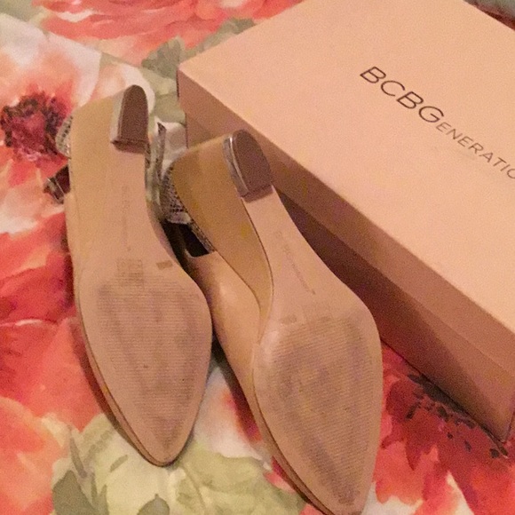 BCBG Wedge with Devon/Kingsnake on ankle strap - Picture 2 of 4